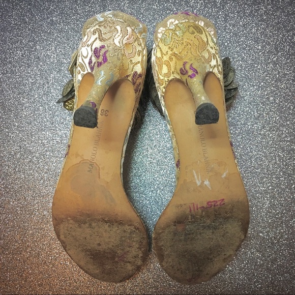 MANOLO BLAHNIK® Gold Coin Beaded Damask Sandal 36 - Picture 7 of 10